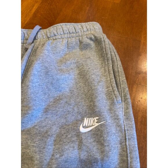 Woman’s Nike High rise joggers size XS gray - Picture 2 of 6